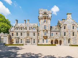 The Florence Suite Stone Cross Mansion, hotel in Ulverston