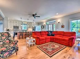 Charming Lake Erie Getaway: Walk to Beach!