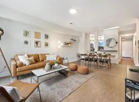 Mid-century Mod Retreat near Old Town - Free Bikes