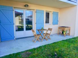 Superbe appartement avec piscine, boende vid stranden i Aureilhan