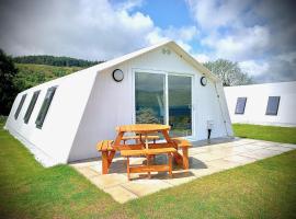 Glamping at Shieling Holidays Mull, място за престой в Крейгнюър