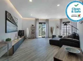 Girassol - Bright, modern, well located Apartment