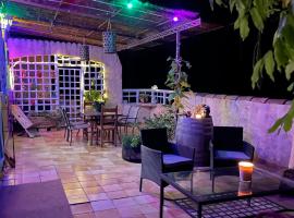 La Bastide avec Piscine, au cœur de la Provence, ξενοδοχείο σε Sainte-Anastasie-sur-Issole