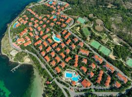 Quiet apartment with big terrace in Santa Marina with parking, resort ở Sozopol