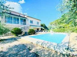 MAISON AXALY SAINT MARTIN D’ARDECHE 12 PERSONNES AVEC PISCINE