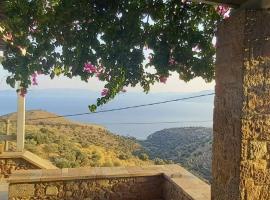 Holiday Home in Sfendouri, Aegina, holiday rental in Sfendoúrion