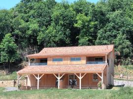 Le Séchoir des acacias, L'Orée du bois, hotel din Saint-Léon-sur-Vézère