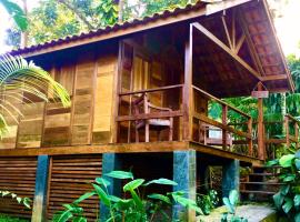 Pousada Recanto Afetivo, hotel cerca de Playa Camburi, Trindade