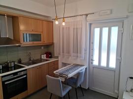 Hera gk apts, casa de praia em Chania Town