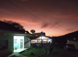 Pousada Recanto Verde Cunha, hotel u gradu Kunja