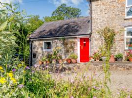 Y Cwtch, vacation home in Cwrt-newydd