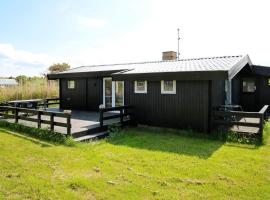 Holiday home Sjællands Odde XIX, מלון בYderby