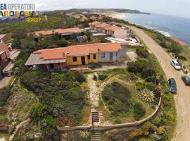 Casa di Betta - Vista mare - Giardino - Parcheggio interno- free WIFI IUNQ0627, hospedaje de playa en Torre dei Corsari
