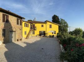 il Podere La Casina, bed & breakfast σε Monsummano