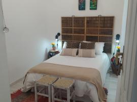 Piso Iwvaxi, gallery house. Ourense.