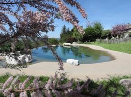 Aporia, Hotel in Hostun