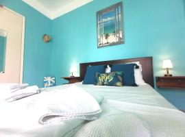 Seaside BLISS, hotel in Agia Triada