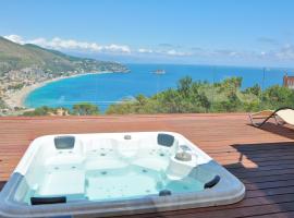 Spettacolare vista isola Terrazza e idromassaggio, hytte i Noli