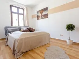 FullHouse - Chemnitz - Z25 Apartments - 3 Beds - SmartTV - Nespresso