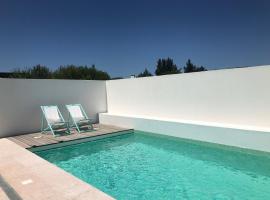 Casa Branca Troia, vacation home in Carvalhal
