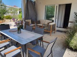 Niky's, πολυτελές ξενοδοχείο σε Stari Grad