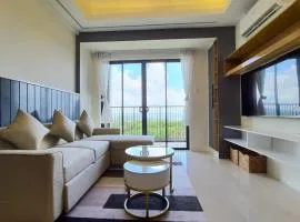 A condo with lake view near Highlands Steakhouse