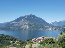 Lovely lake Como view condo in Perledo, готель з парковкою у місті Perledo