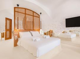 Faos Exclusive Suites, beach hotel in Ornos