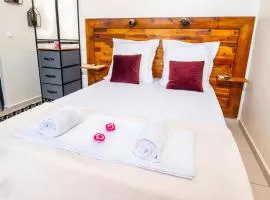 Evasion en plein cœur de la ville Studio Jacuzzis Sauna et piscine au centre de Port-Louis