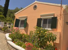 Georgia Apartments & Studios Corfu, ξενοδοχείο κοντά σε Μονή Υπεραγίας Θεοτόκου Μυρτιδίων, Γλυφάδα