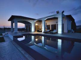 Villa Olivo Maroni, hotel v destinaci Maroni