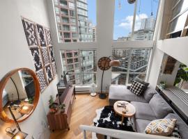 Rare Find Loft with full kitchen at Heart of Downtown, apartment in Vancouver