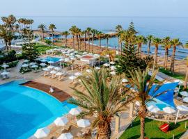 Louis Ledra Beach: Baf'ta bir otel