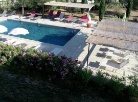 clair de lune, sted med privat overnatting i Saint-Rémy-de-Provence