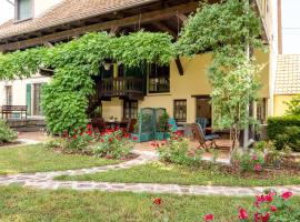 Rose - piscine partagée - proche Europa Park, hotel din Hessenheim
