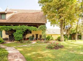 Hortensia - Piscine partagée, Hotel in Hessenheim