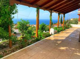 house with sea and mountain view, cheap hotel in Rozená