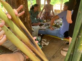 Khu Du Lịch Sinh Th&aacute;i, Nghỉ dưỡng Homestay Ho&agrave;ng &Aacute;nh - Kon Xom Luh, hotel s&nbsp;v&iacute;řivkou v destinaci Kon Tum