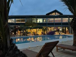 Tropic Hôtel, hotel a Rivesaltes