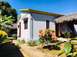 Villa CHRIS, Calme et Sérénité, cabaña o casa de campo en Andilana
