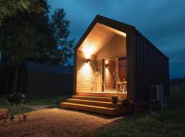 Rest Green، فندق شاطئي في Degesiai