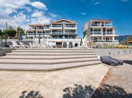 Trizonia Bay Hotel, aparthotel in Trizonía