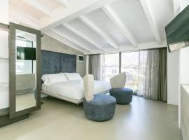DOMUS CAVOUR Rooms&Suites, hotel din Tirano