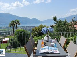 Casa Teatro Panoramico 5 Star Holiday House, hotel a Locarno