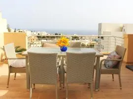 Beautiful 2 Floor Penthouse With Fabulous Views