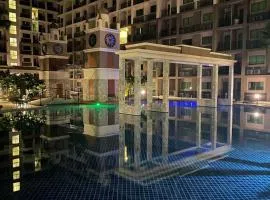 Exclusive Arcadia Condo - Amazing Pools & Gardens, Gym, Sauna, Waterfalls, Jacuzzi, Fast Internet