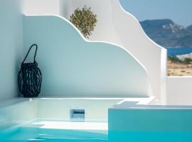 Calma Suite Milos, B&B in Adamas