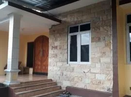RUMAH ACIL DEKAT BNS dan JTP