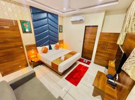 HOTEL AVENUE AC ROOMS, hotel near Sardar Vallabhbhai Patel International Airport - AMD, Ahmedabad