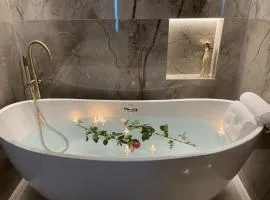 Rose Suite